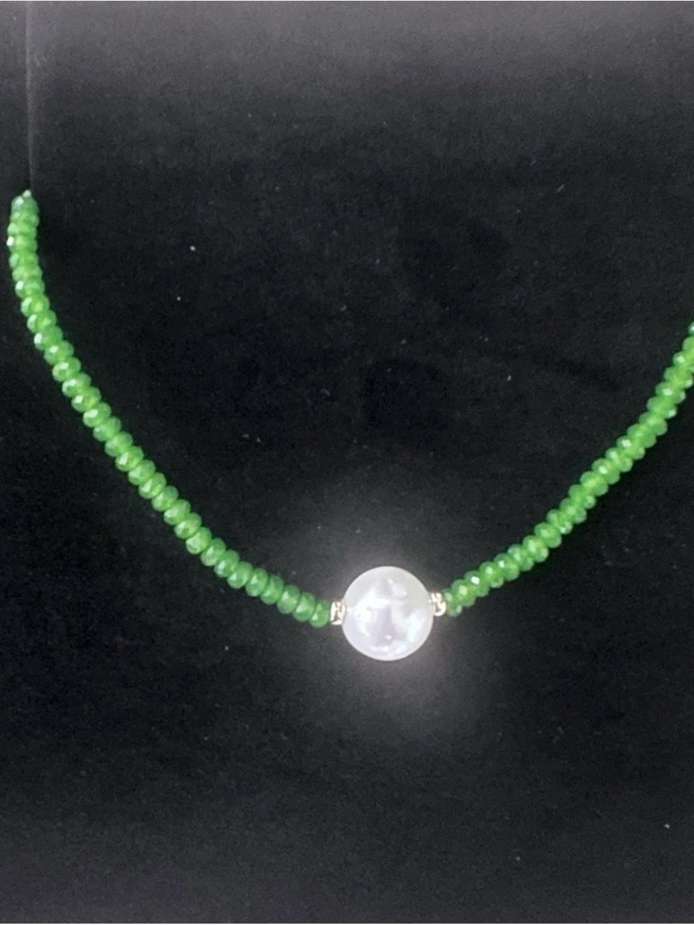 14K Green Jade Beaded Necklace with Central Pearl Accent